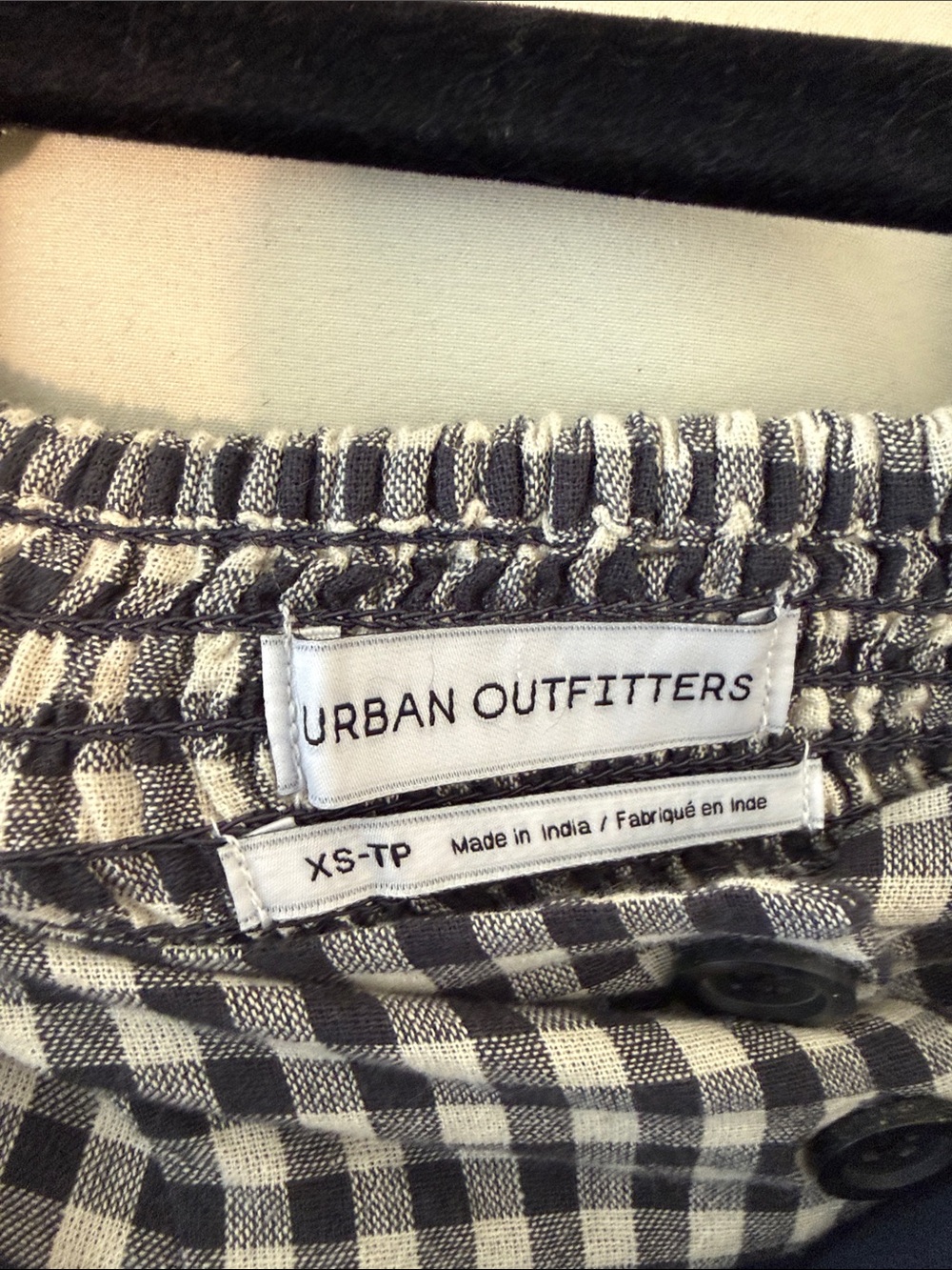 UO Rita Gingham Flutter Sleeve Cropped Top // XS - Picture 5 of 10
